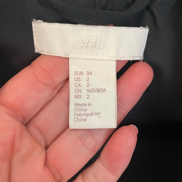 H&M black blazer with gold buttons! - Picture 2 of 3